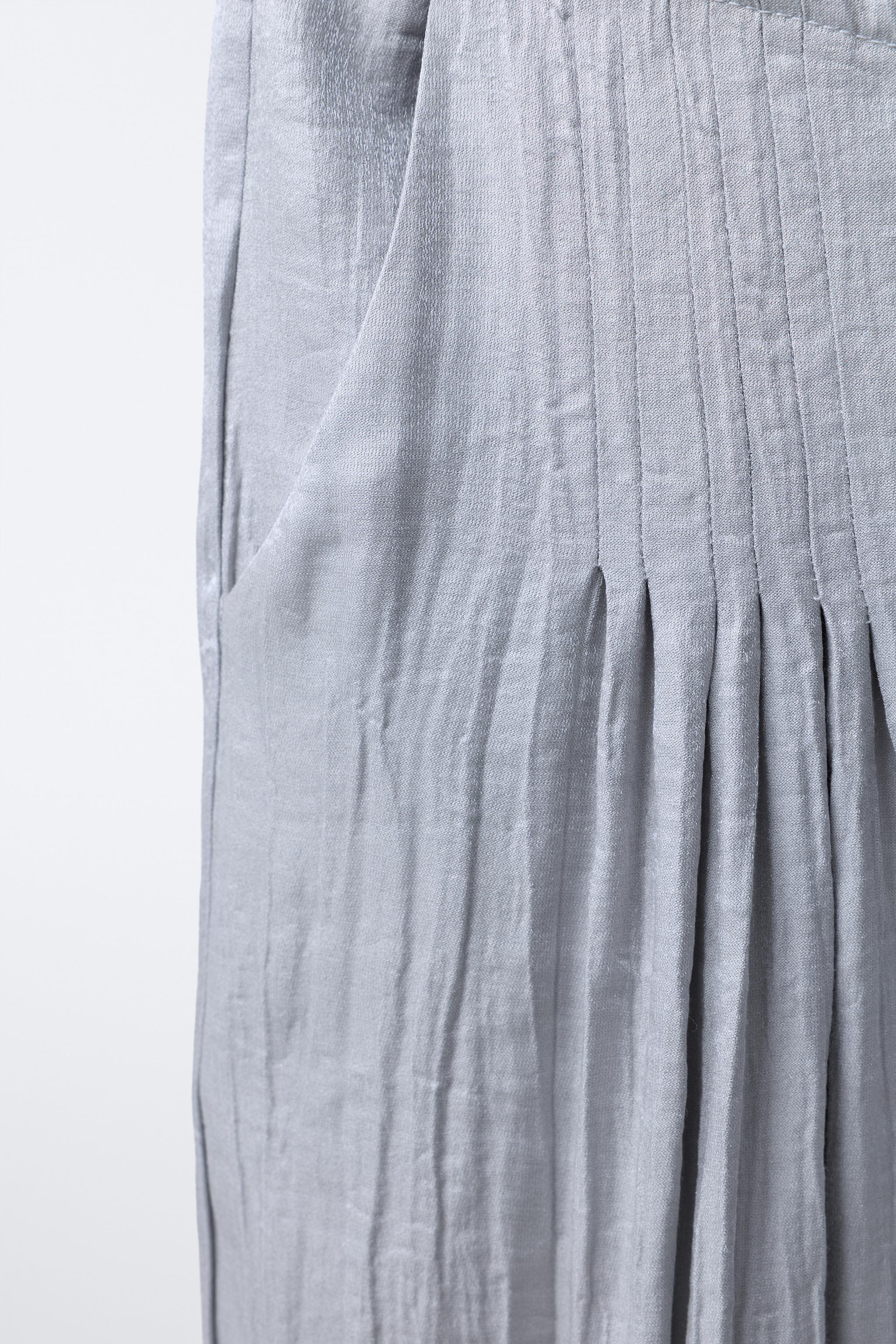 Satin Balloon Pants with Wrinkled Effect